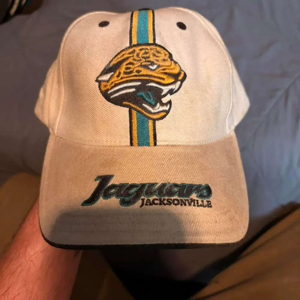 Nfl Men's White and Cream Hat